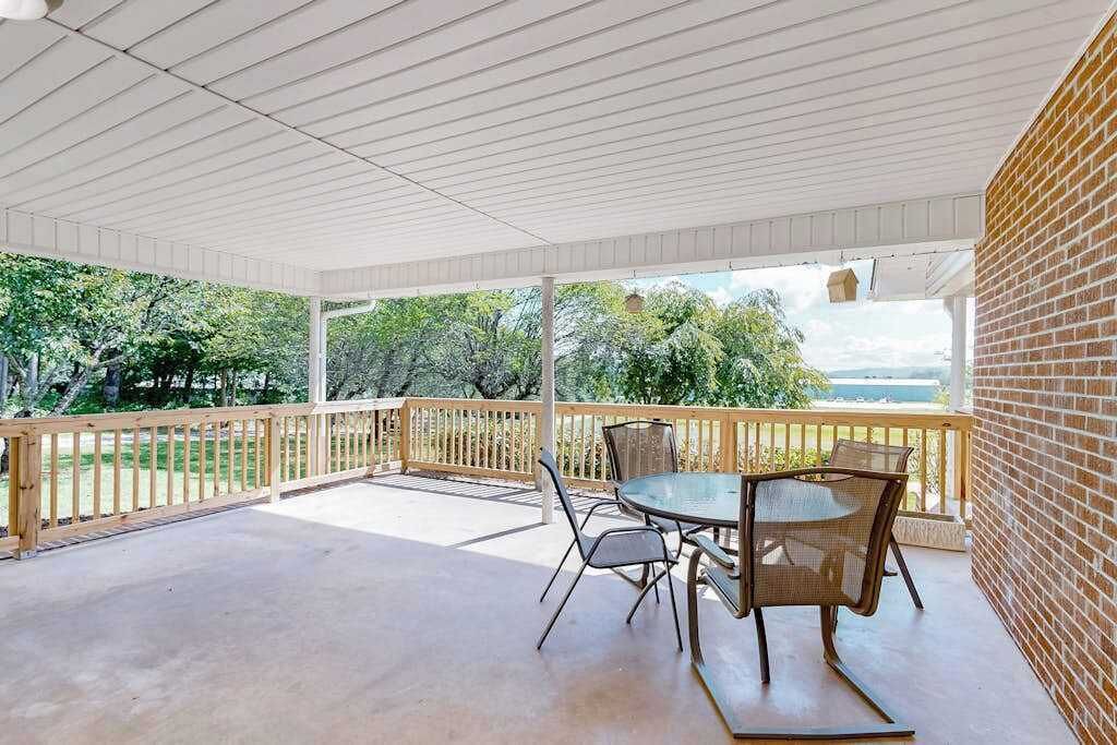 Photo of Outdoor in Mills River