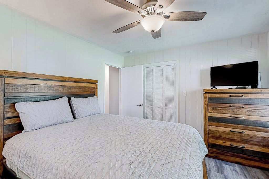 Photo of Bedroom in Mills River