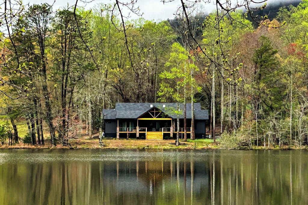 Photo of Outdoor in Mills River