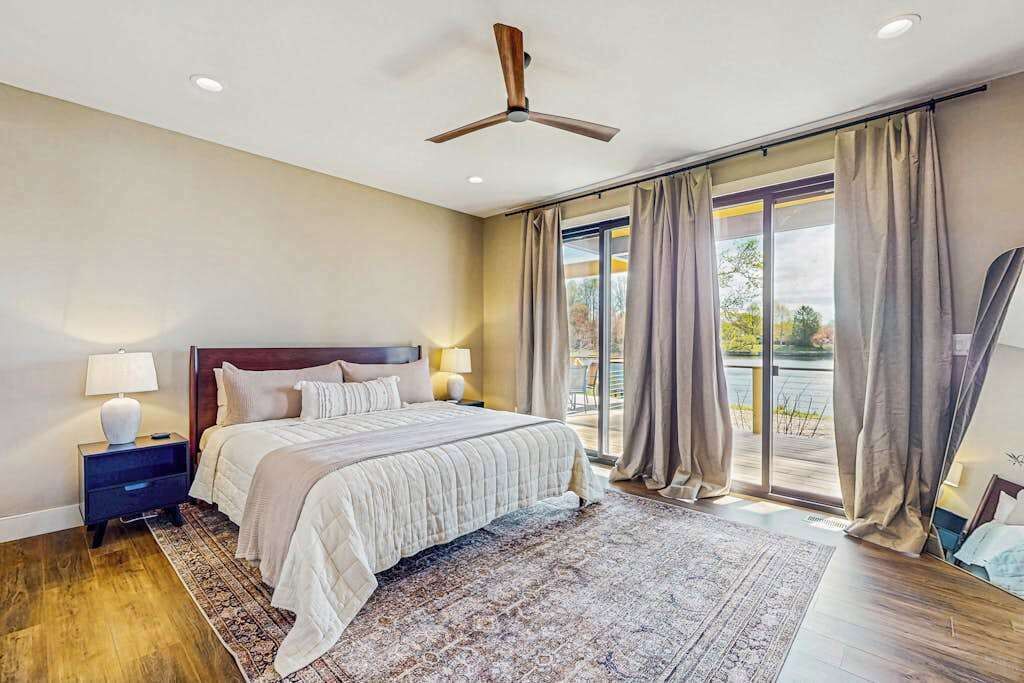 Photo of Bedroom in Mills River