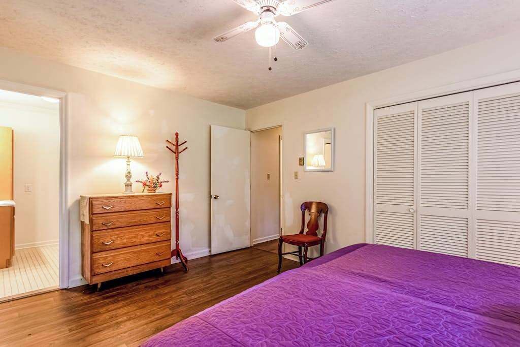 Photo of Bedroom in Lake Junaluska
