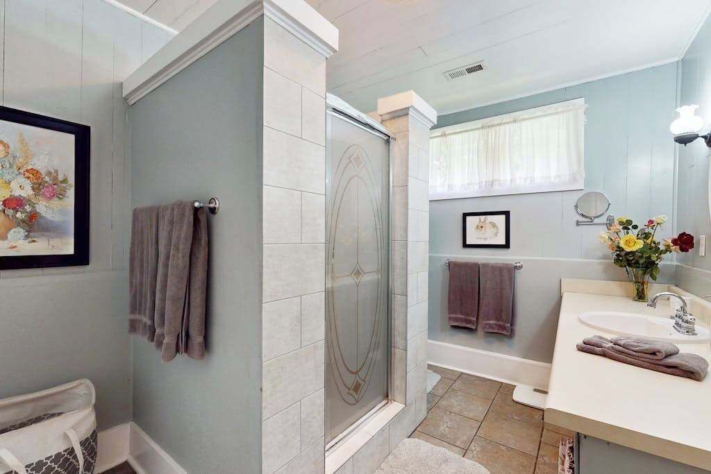 Photo of Bathroom in Horse Shoe