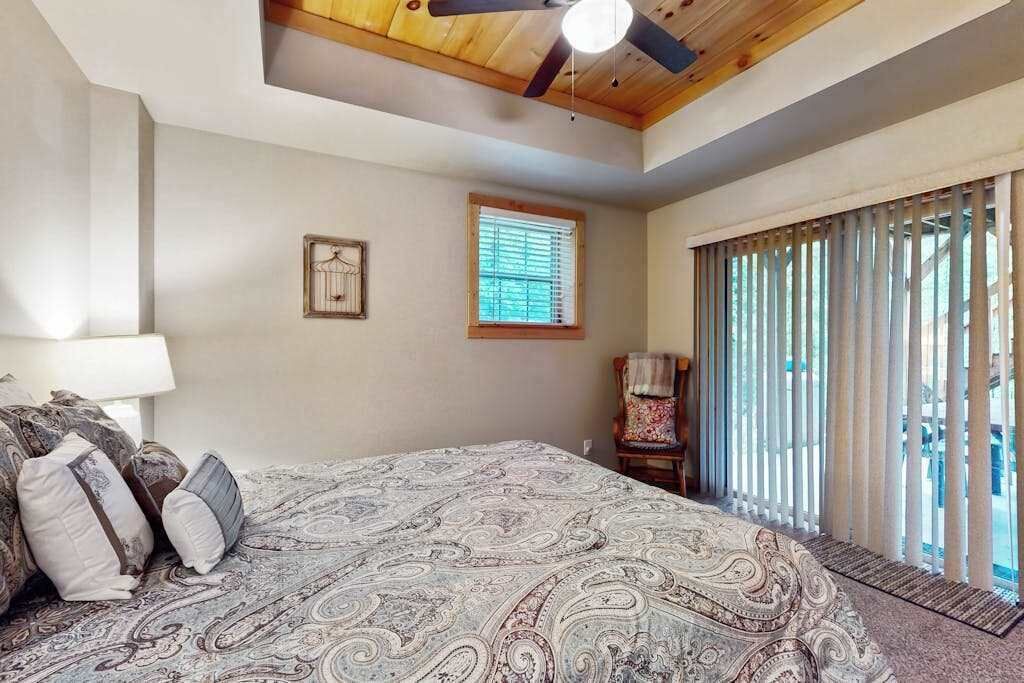 Photo of Bedroom in Cullowhee