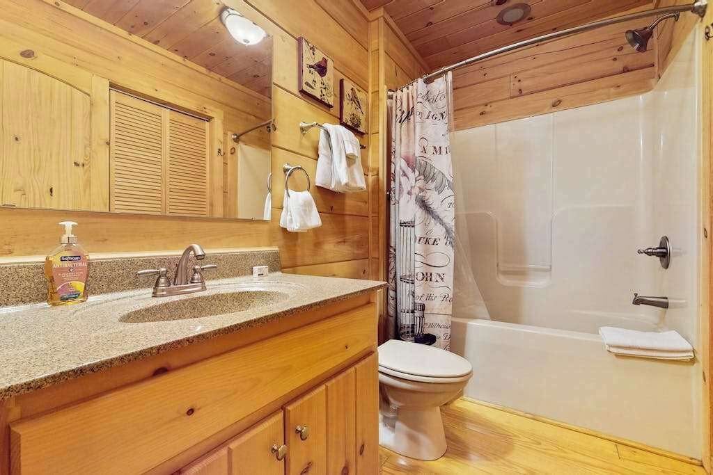 Photo of Bathroom in Cullowhee