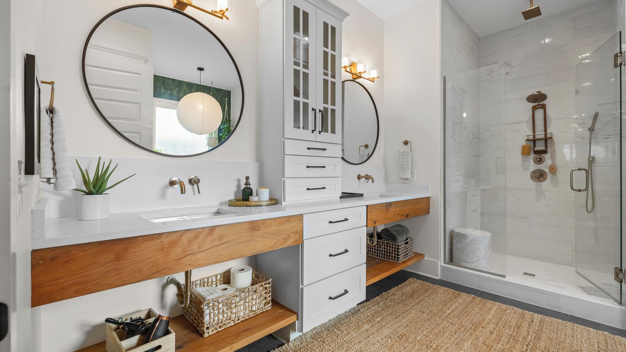 Photo of Bathroom in Sylvan Park