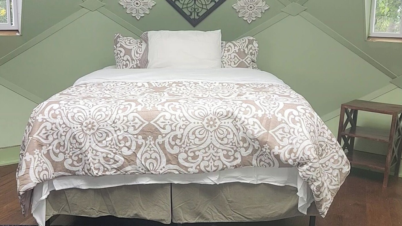 Photo of Bedroom in North Fork
