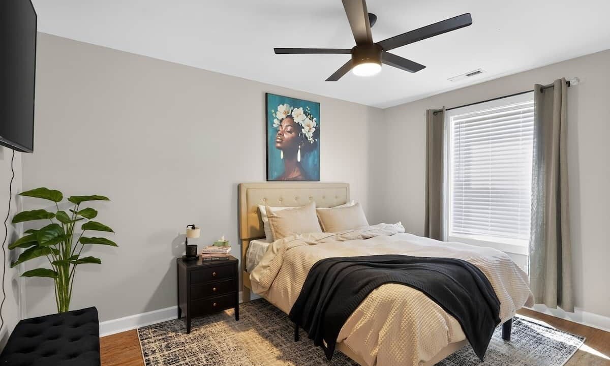 Photo of Bedroom in Gallatin