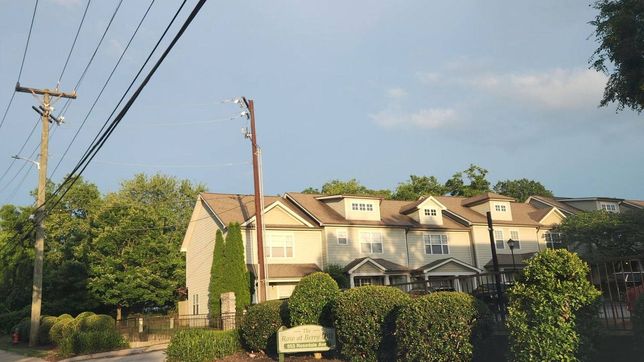 Photo of Others in Hurwood Heights
