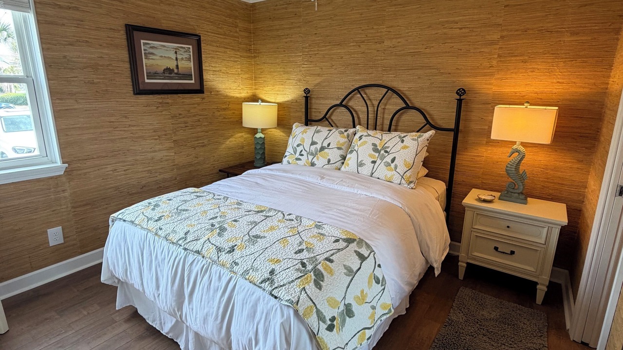 Photo of Bedroom in Gulf Stream Estates