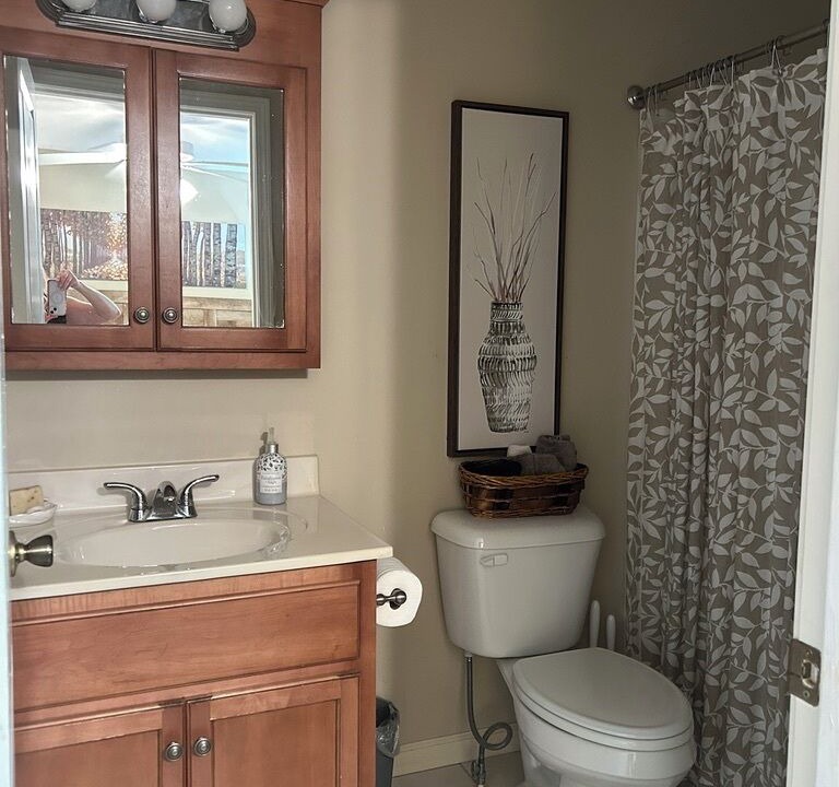 Photo of Bathroom in Pickwick Dam