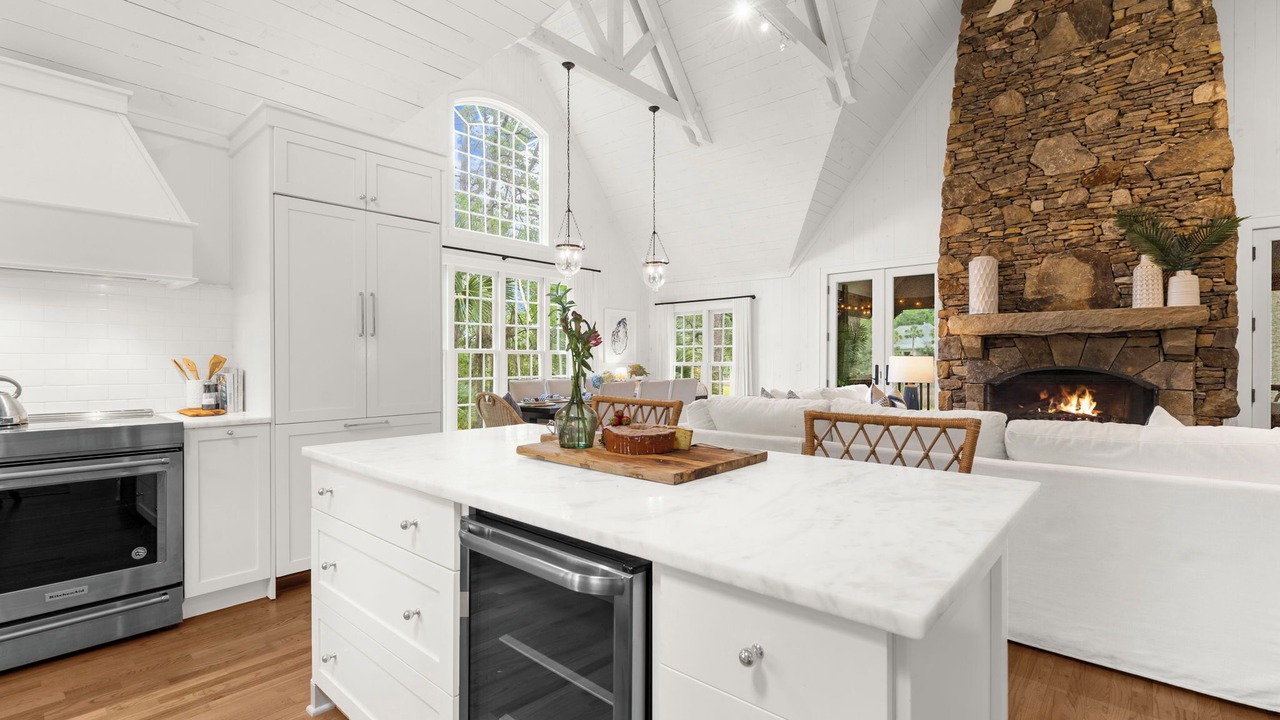 Photo of Kitchen in Vanderhorst Plantation