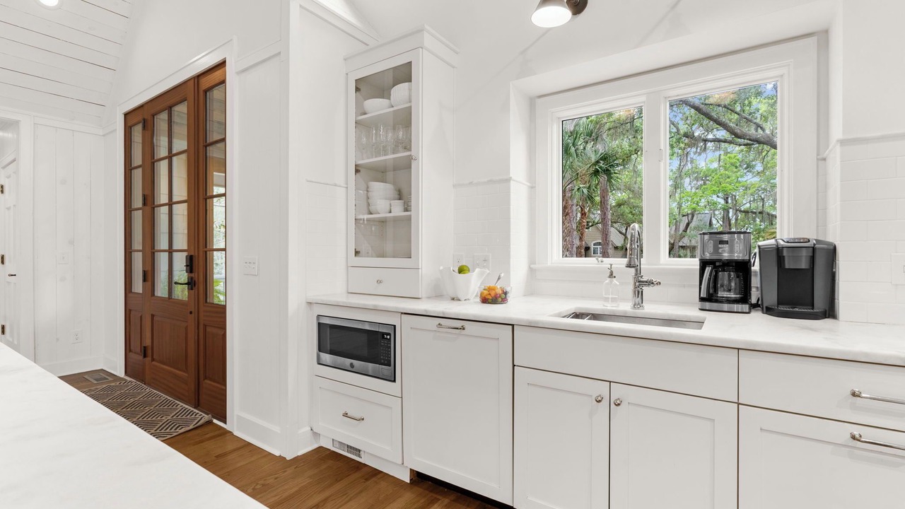 Photo of Kitchen in Vanderhorst Plantation