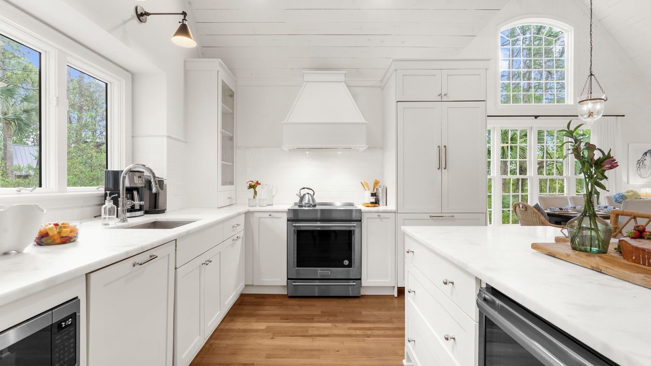 Photo of Kitchen in Vanderhorst Plantation