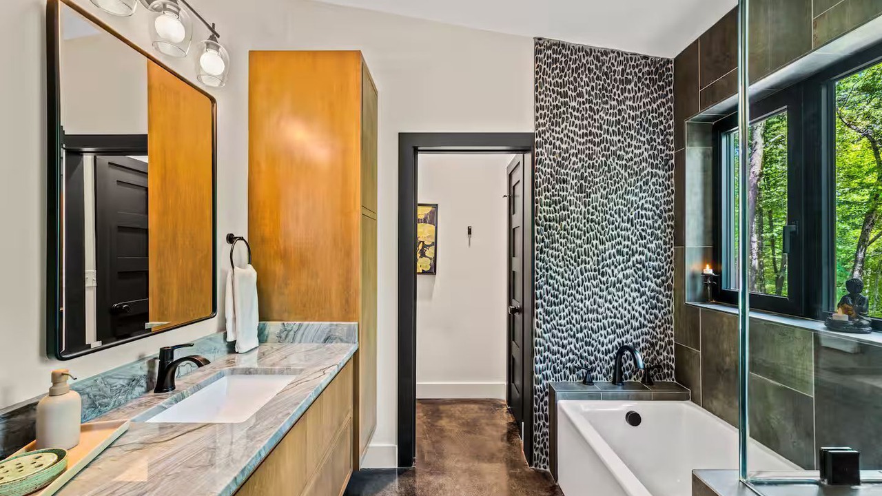 Photo of Bathroom in Brevard