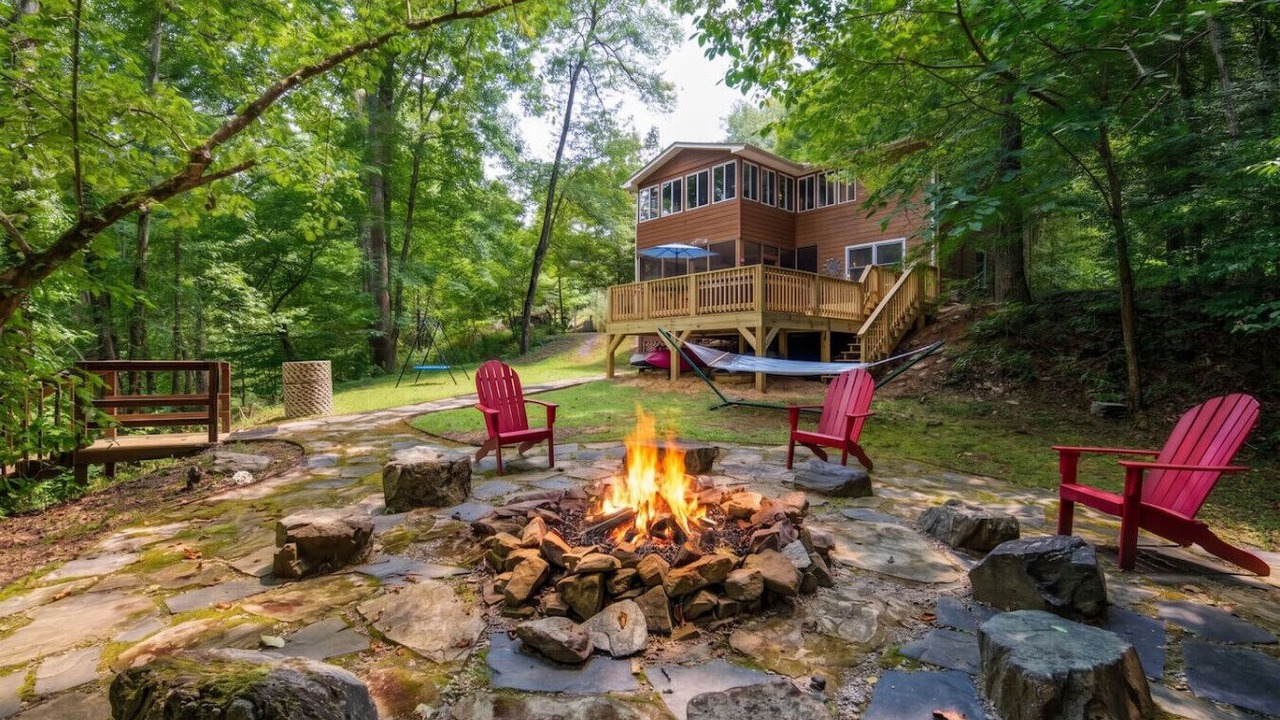 Photo of Patio Balcony in Lake Lure