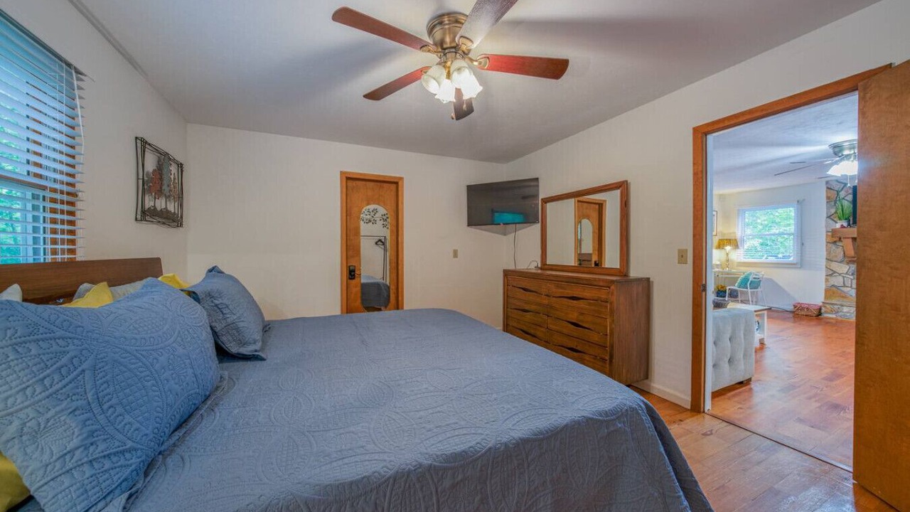 Photo of Bedroom in Lake Lure
