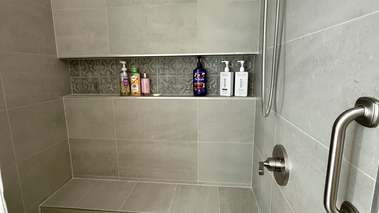 Photo of Bathroom in Newland