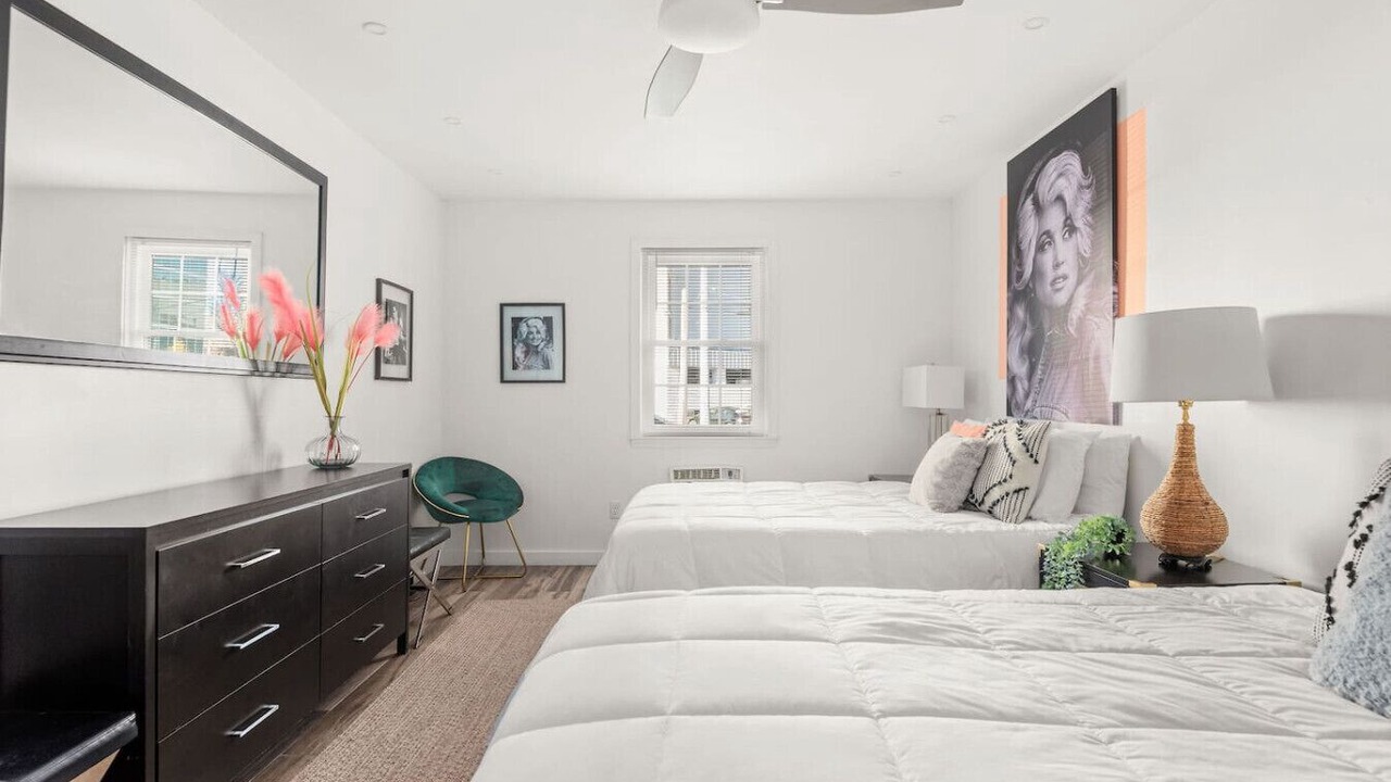 Photo of Bedroom in Music Row