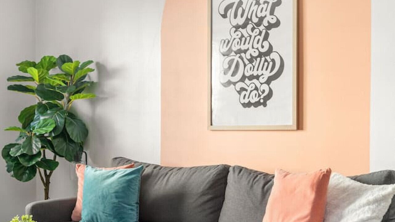 Photo of Livingroom in Music Row