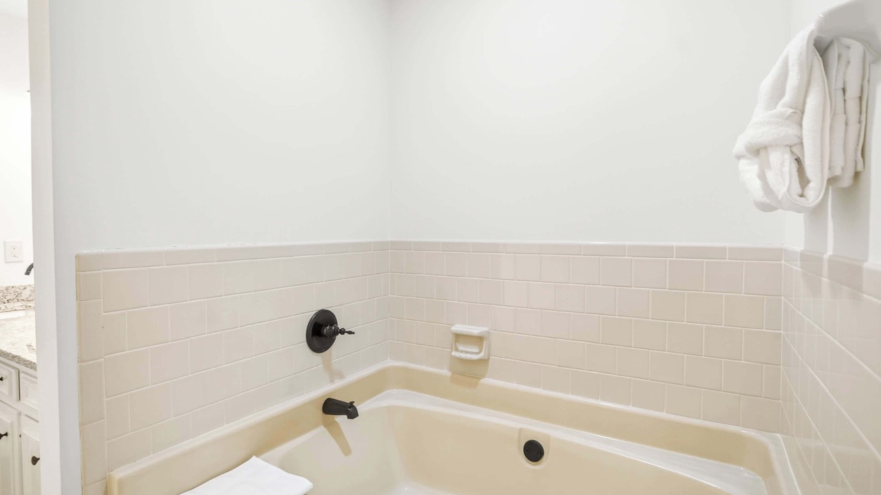 Photo of Bathroom in Gunter Afs