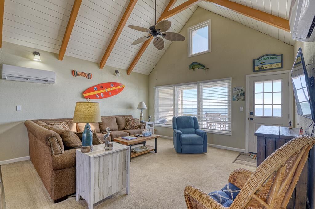 Photo of Livingroom in Surf City