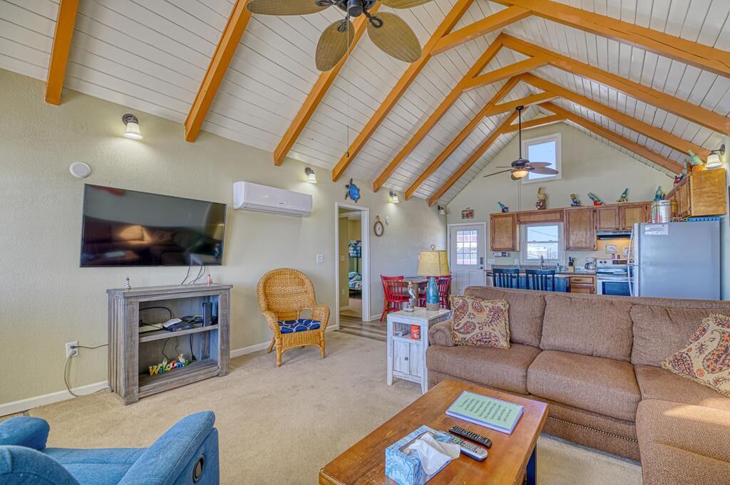 Photo of Livingroom in Surf City