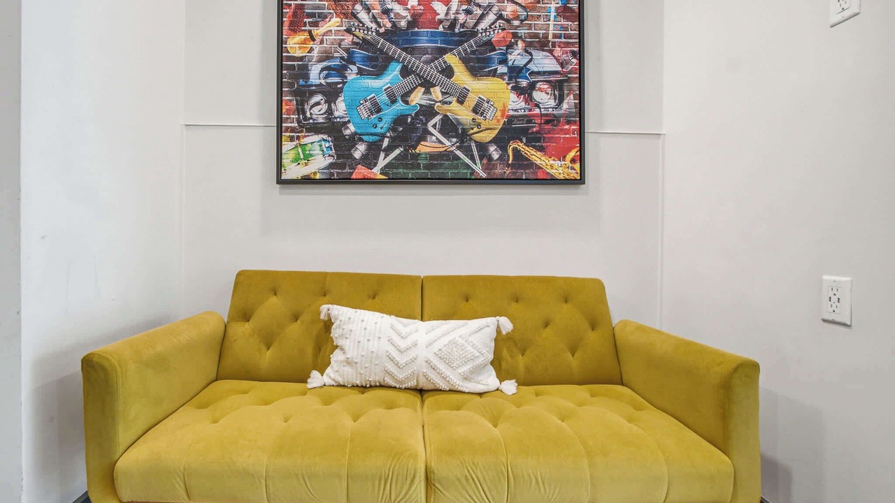 Photo of Livingroom in Rolling Mill Hill