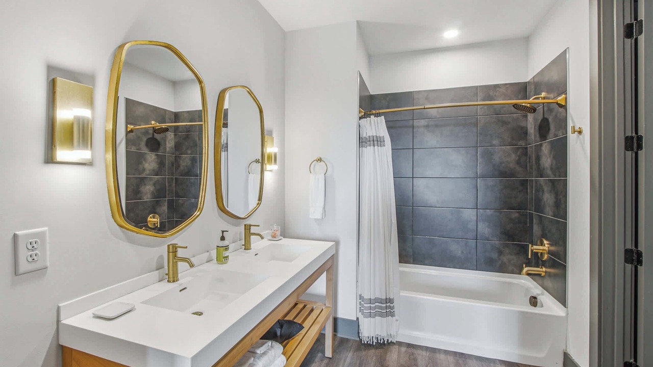 Photo of Bathroom in Rolling Mill Hill