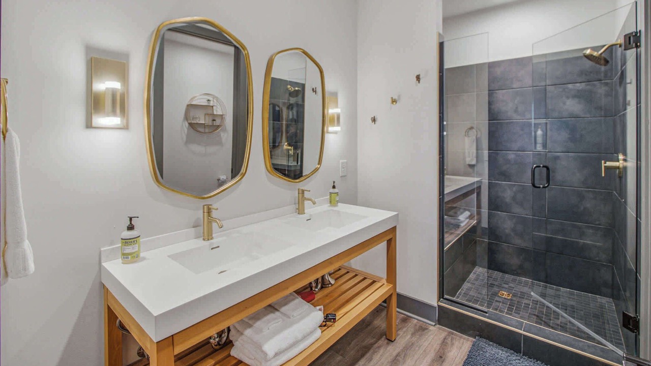 Photo of Bathroom in Rolling Mill Hill