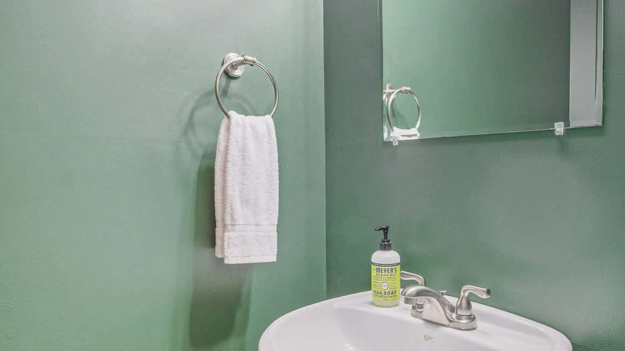 Photo of Bathroom in Nashboro Village