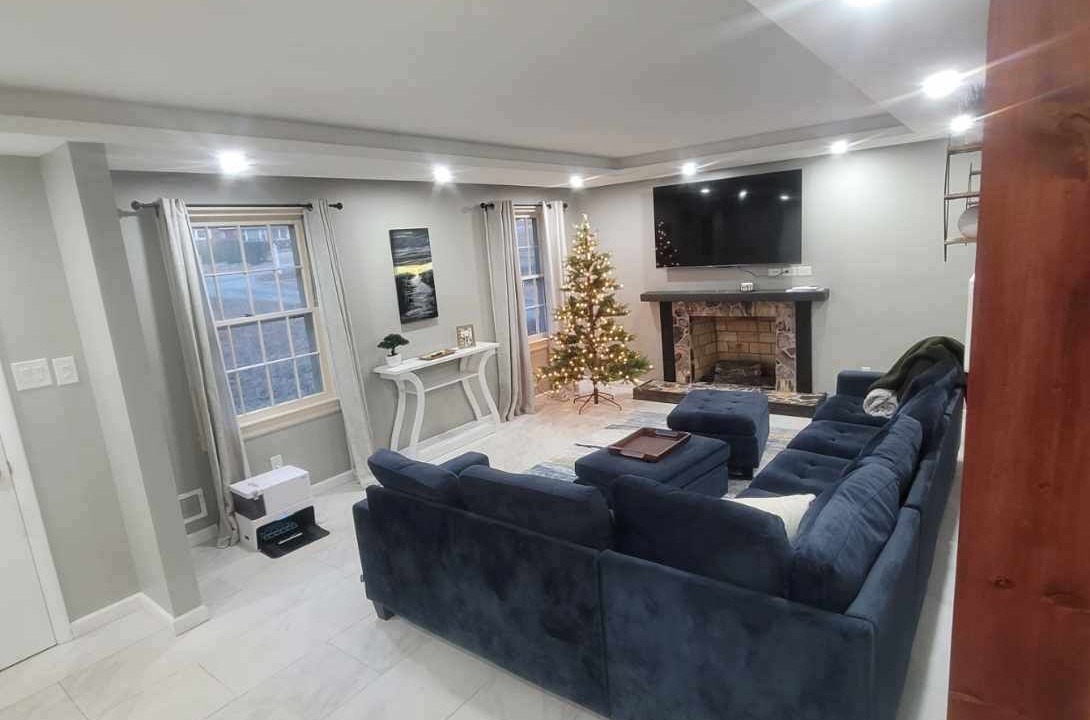 Photo of Livingroom in Northeast Raleigh