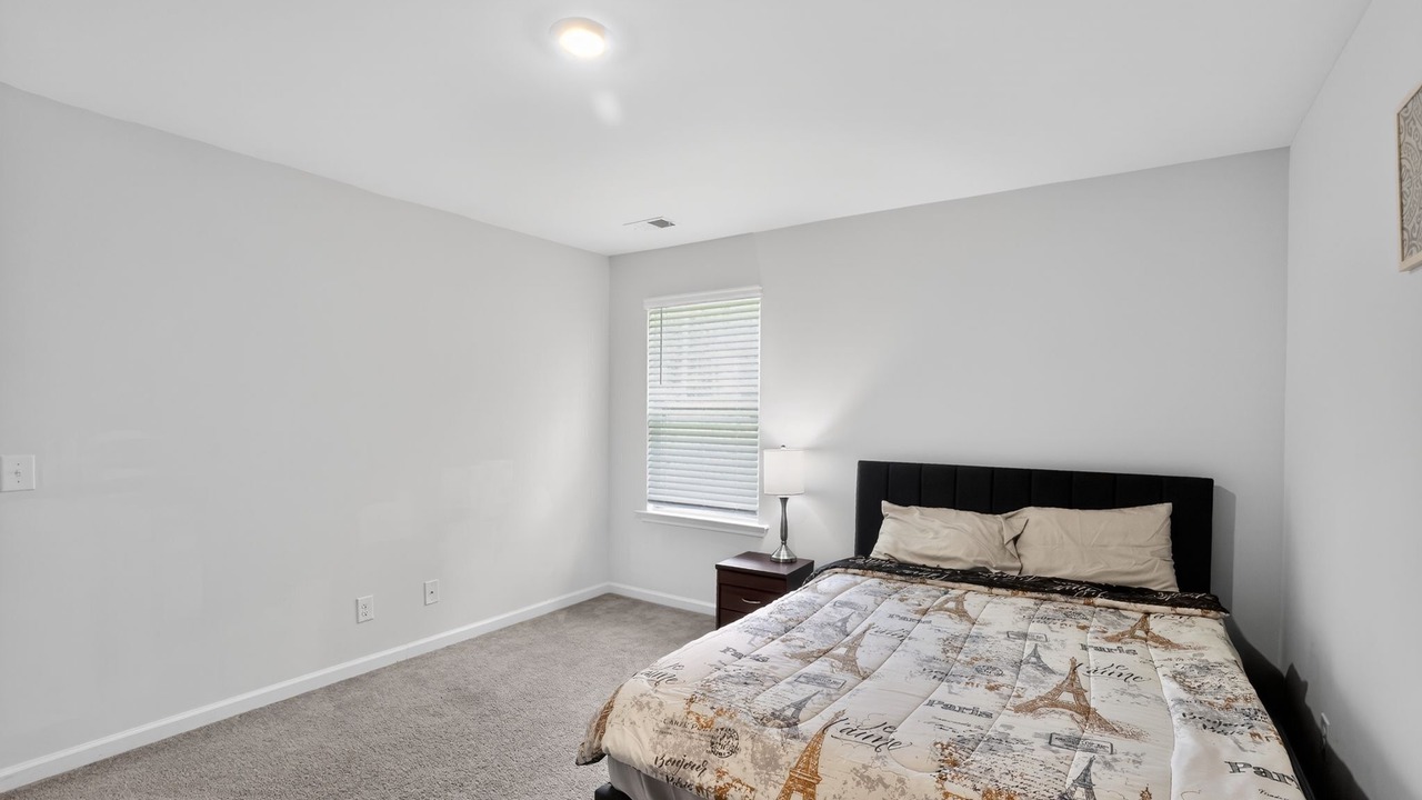 Photo of Bedroom in Port Wentworth