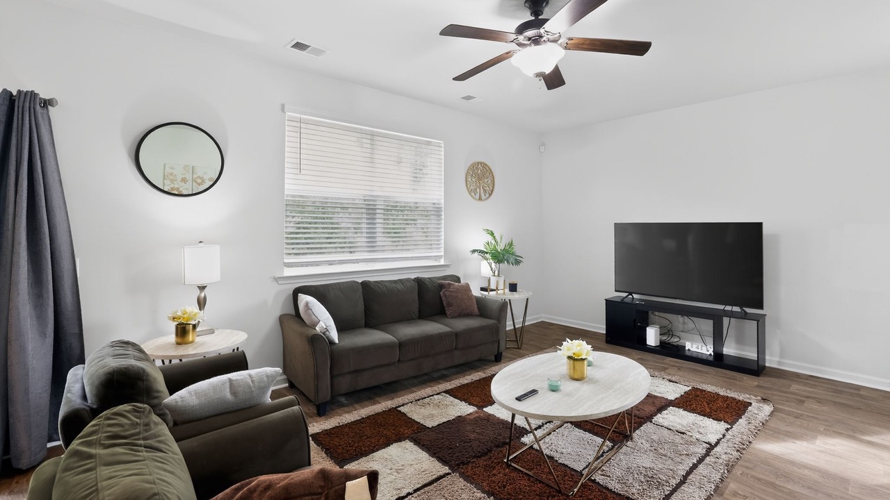 Photo of Livingroom in Port Wentworth