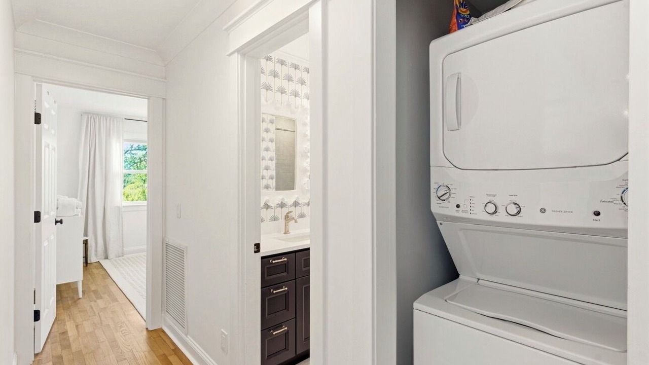 Photo of Bathroom in Bayshore