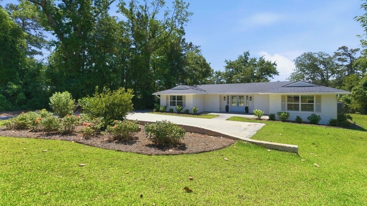 Photo of Outdoor in Bayshore