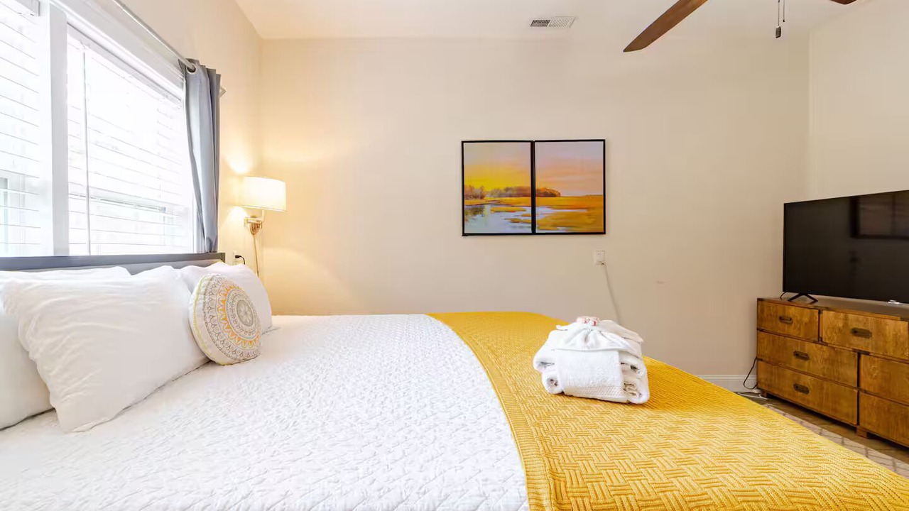 Photo of Bedroom in Hickory Shadows