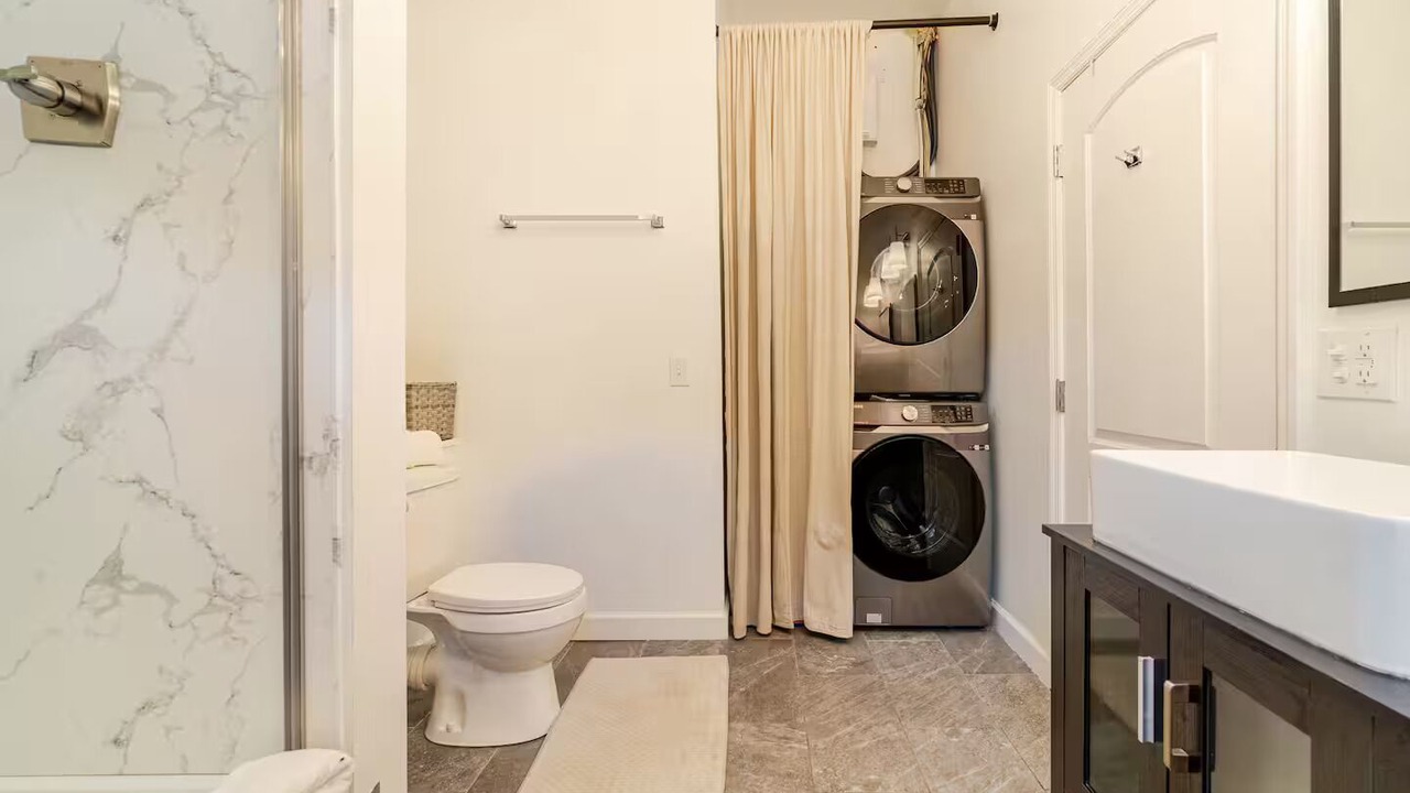 Photo of Bathroom in Hickory Shadows