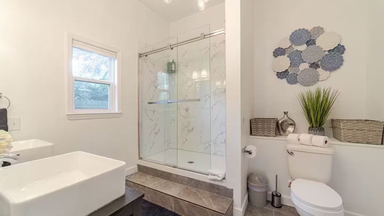 Photo of Bathroom in Hickory Shadows