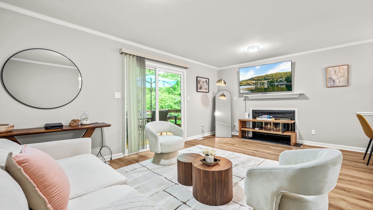 Photo of Livingroom in Southwest Raleigh