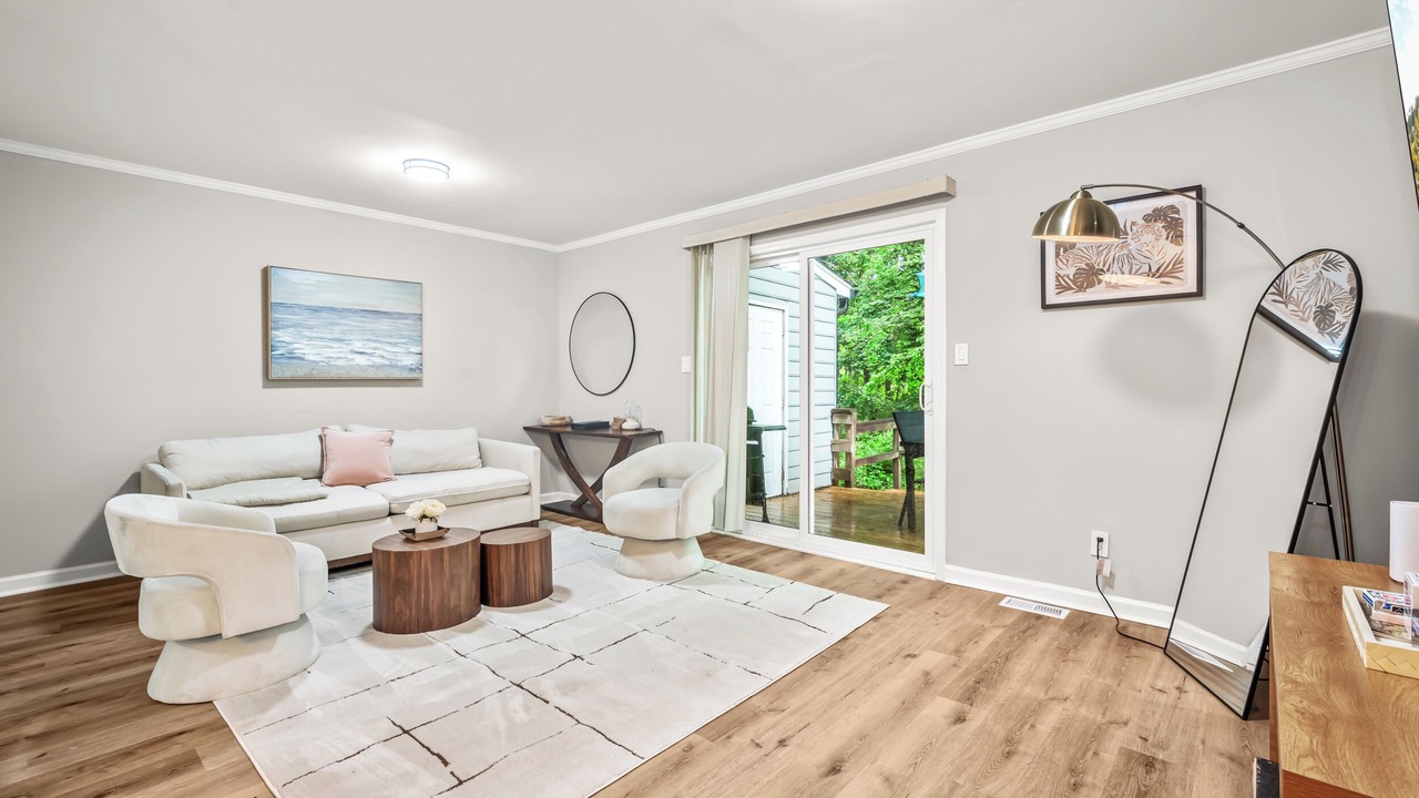 Photo of Livingroom in Southwest Raleigh