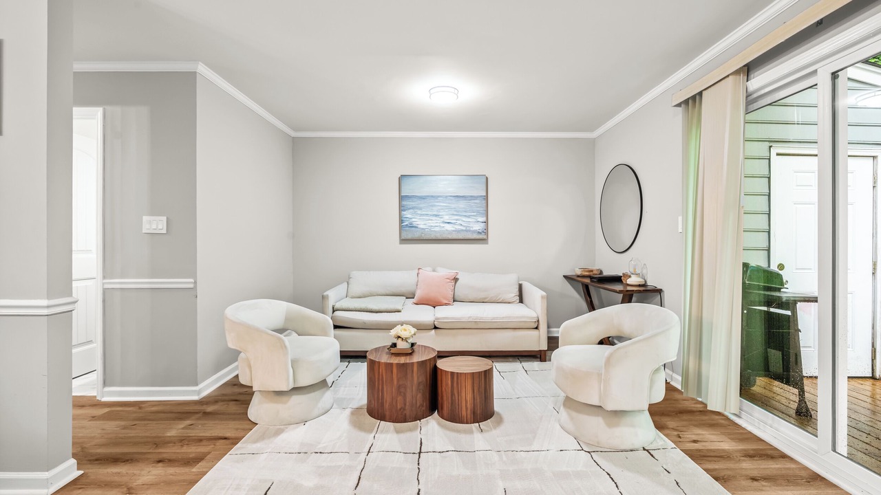 Photo of Livingroom in Southwest Raleigh