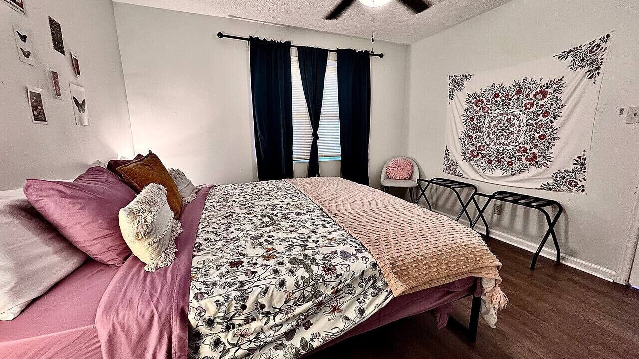 Photo of Bedroom in Pooler
