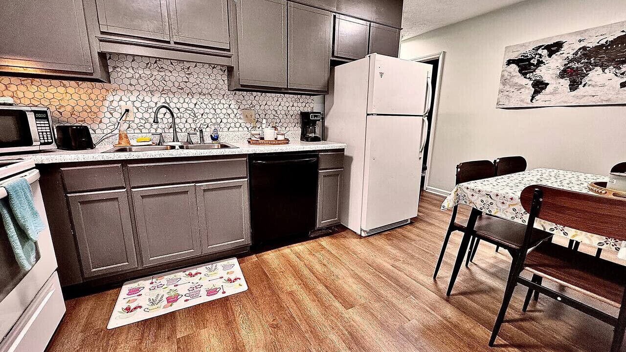 Photo of Kitchen in Pooler