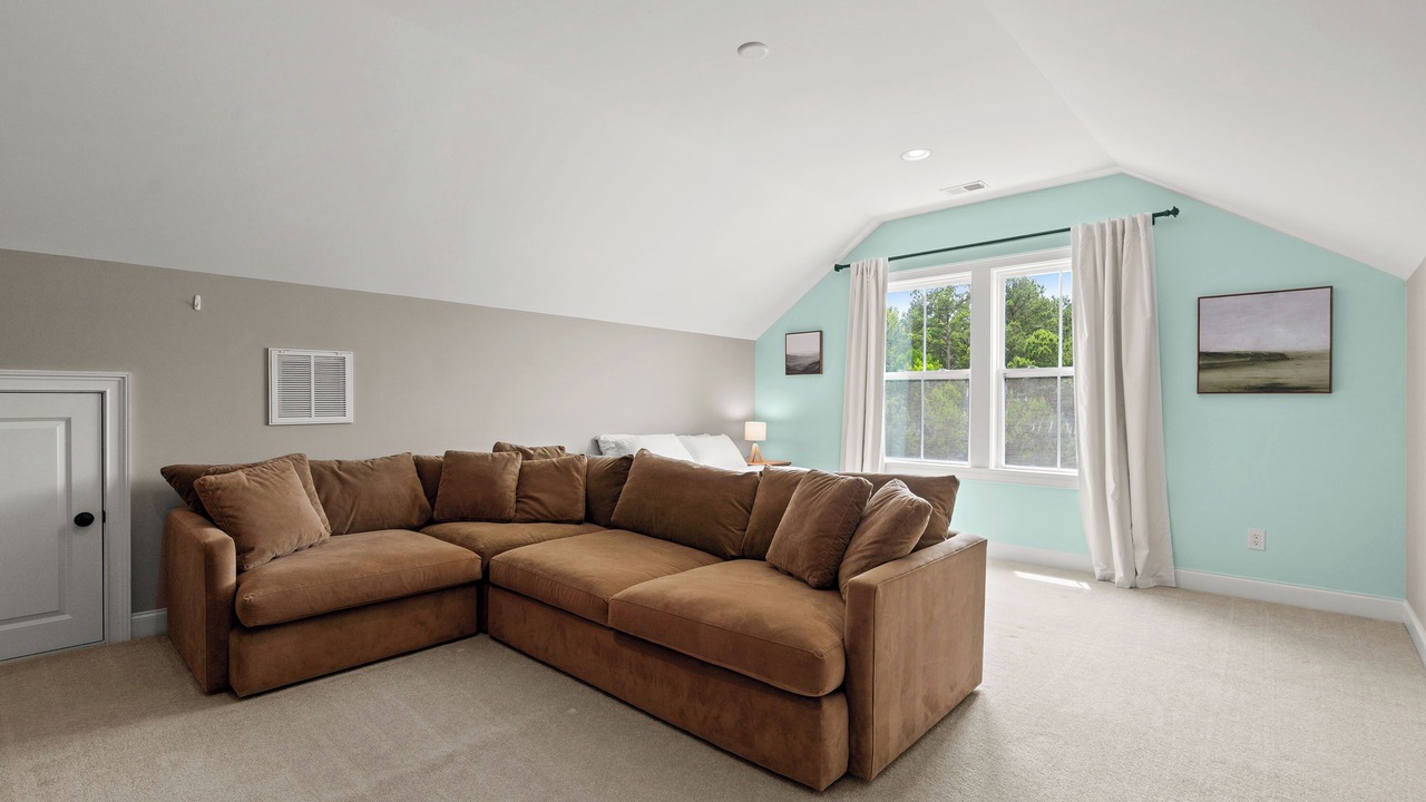 Photo of Livingroom in Mount Pleasant