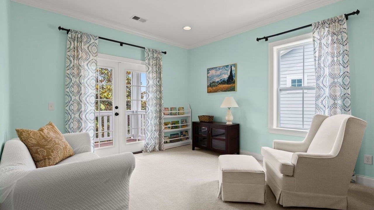 Photo of Livingroom in Mount Pleasant