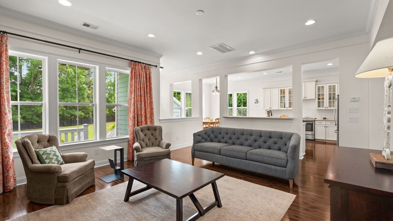 Photo of Livingroom in Mount Pleasant