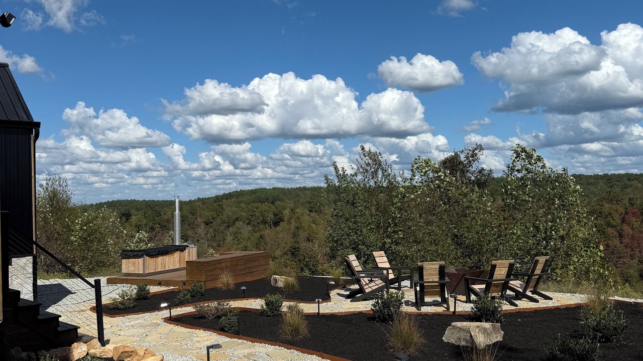 Photo of Outdoor in Lobelville