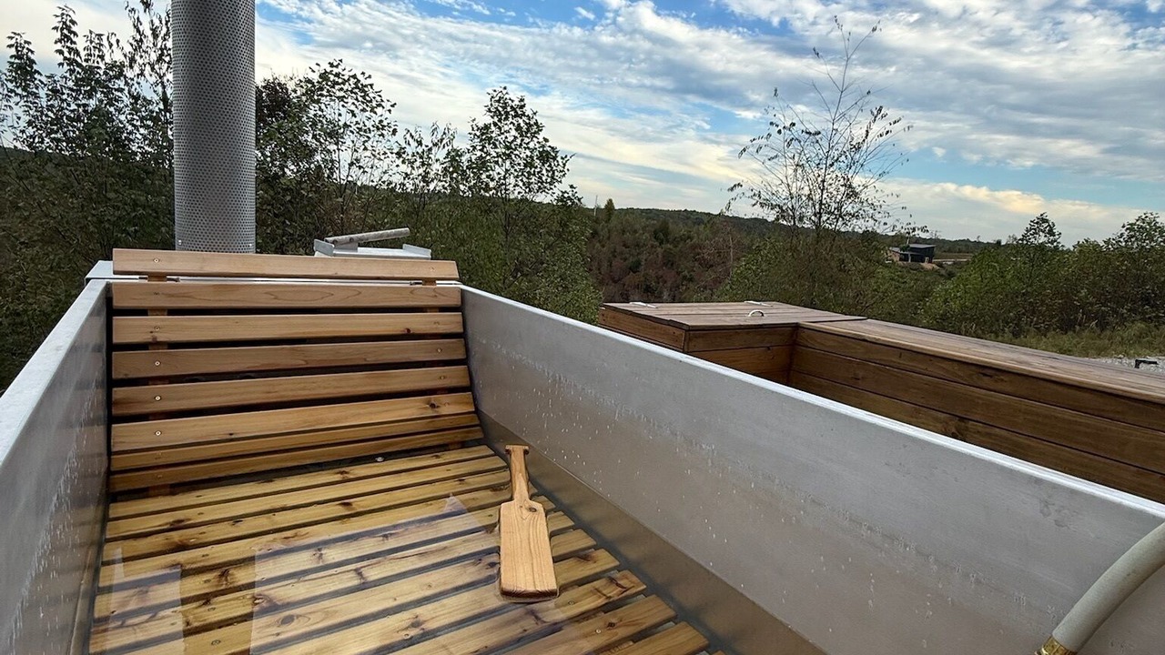 Photo of Outdoor in Lobelville