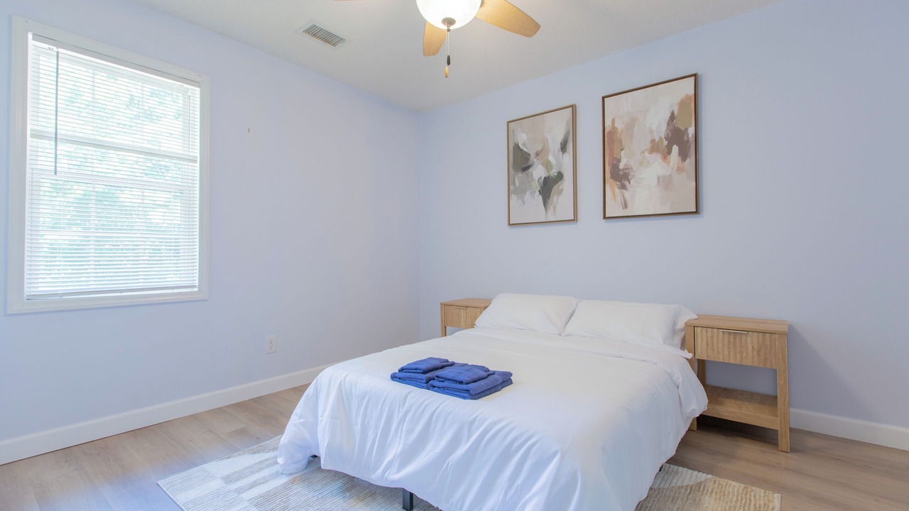 Photo of Bedroom in Midway