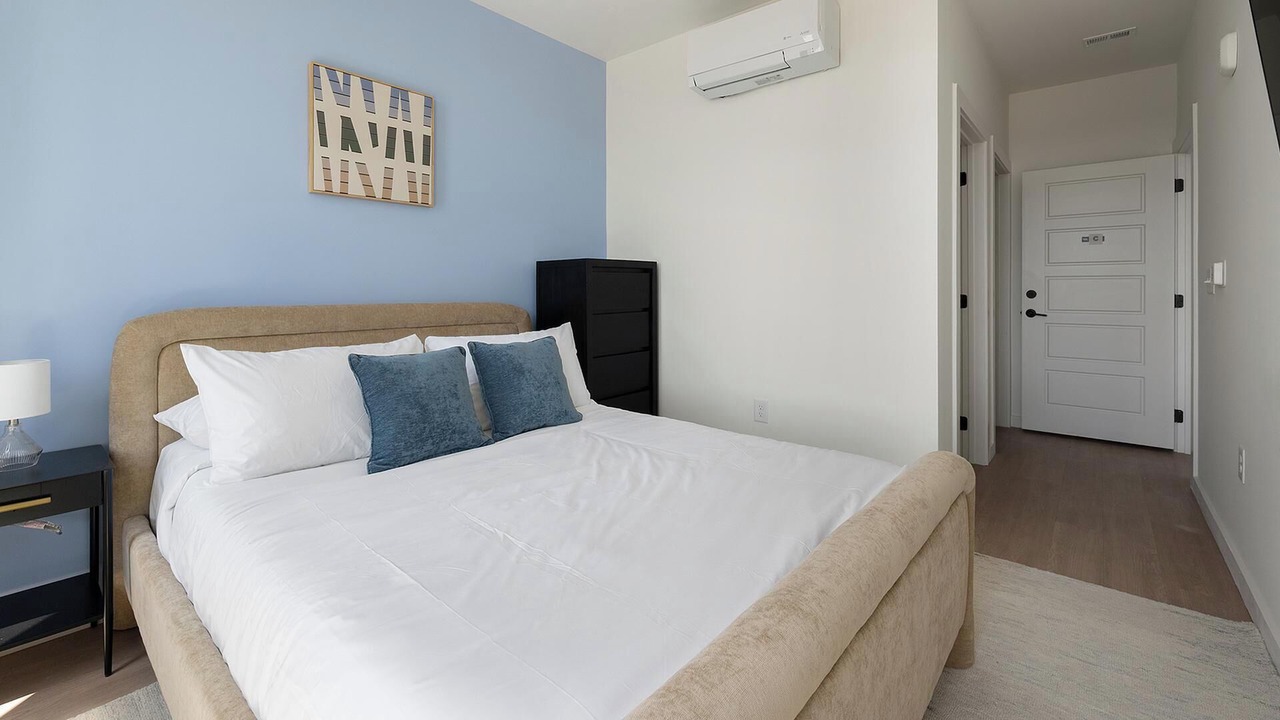 Photo of Bedroom in Eighth Avenue
